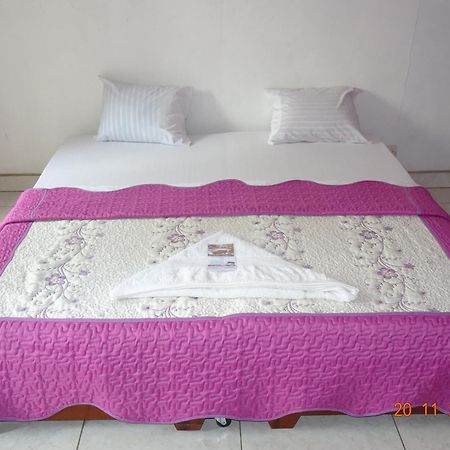 Kivu Beach Garden Жизени Екстериор снимка