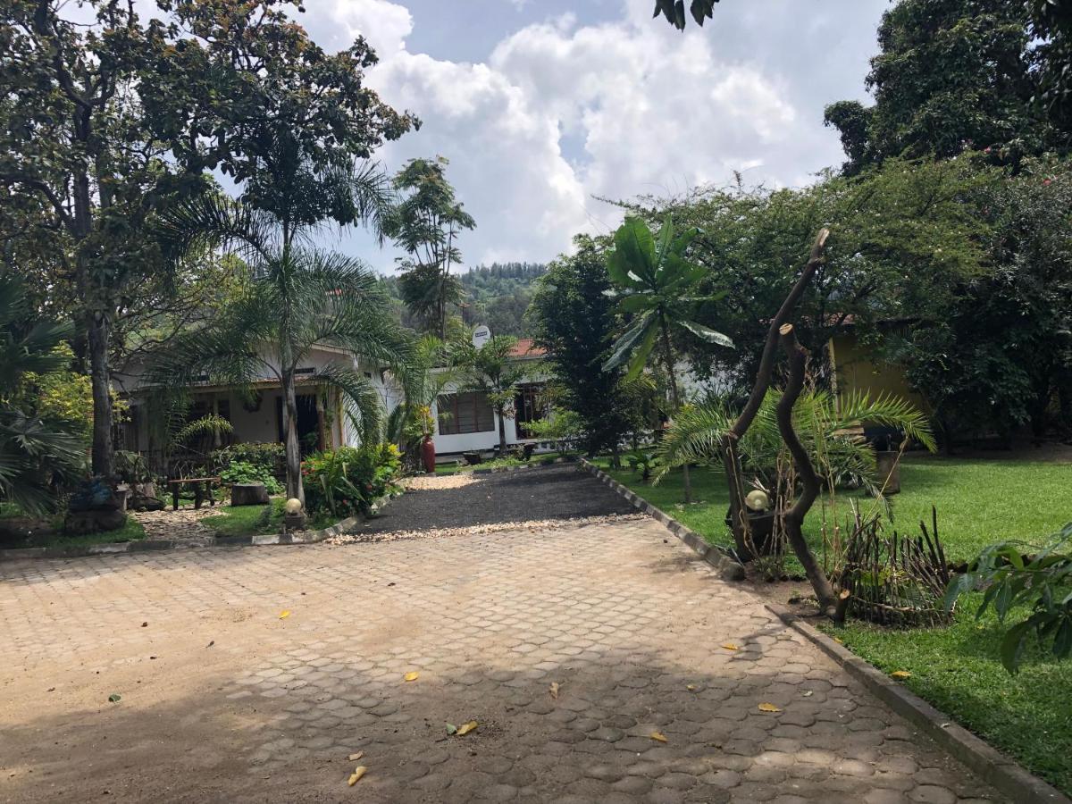 Kivu Beach Garden Жизени Екстериор снимка