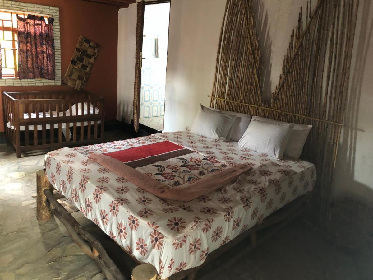 Kivu Beach Garden Жизени Екстериор снимка