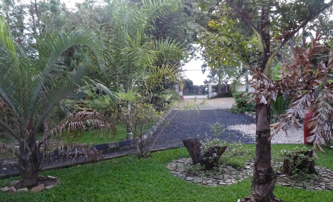 Kivu Beach Garden Жизени Екстериор снимка