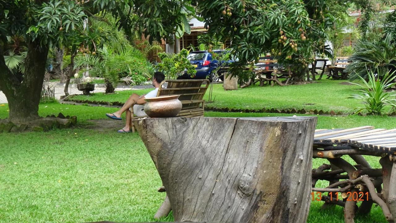 Kivu Beach Garden Жизени Екстериор снимка