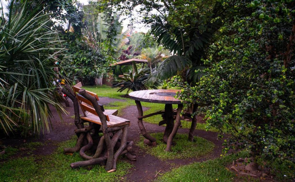 Kivu Beach Garden Жизени Екстериор снимка