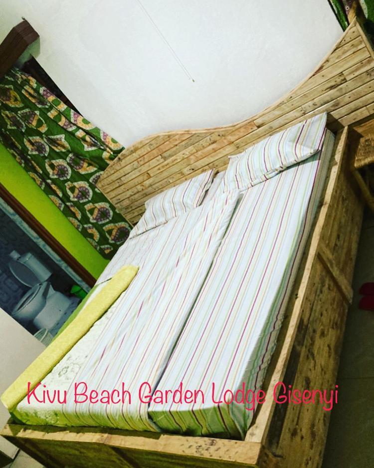 Kivu Beach Garden Жизени Екстериор снимка